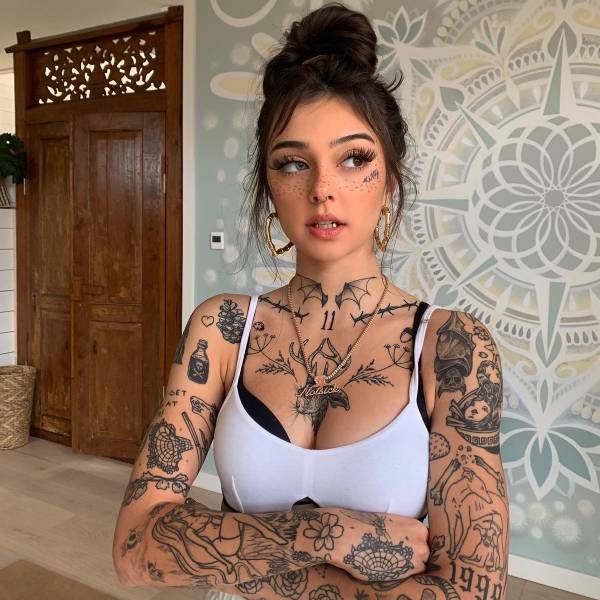 Tattooed Girls (50 pics)
