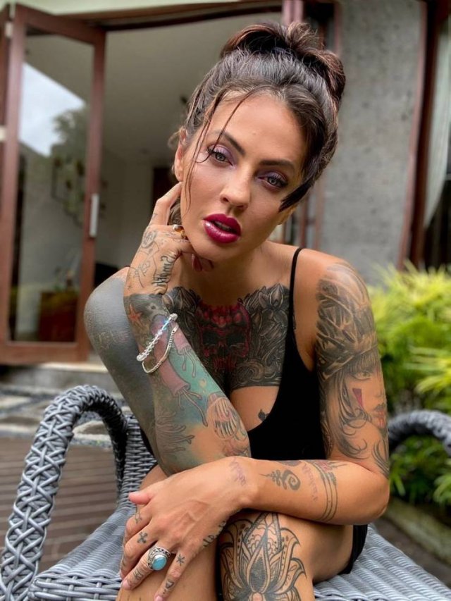 Tattooed Girls (50 pics)
