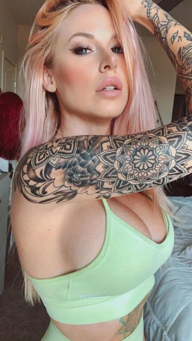 Side View (49 pics)