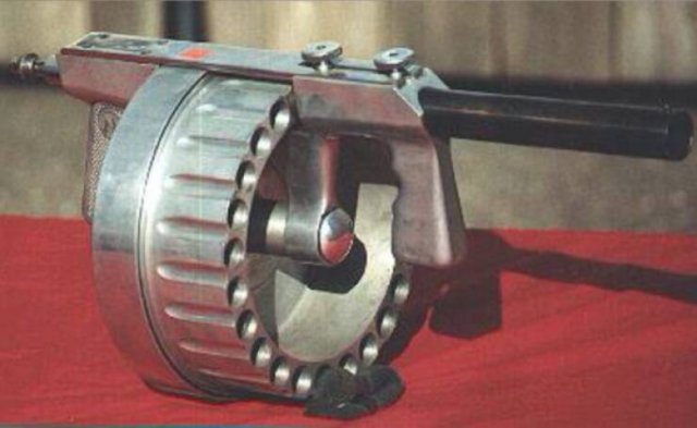 Unusual Weapon (65 pics)