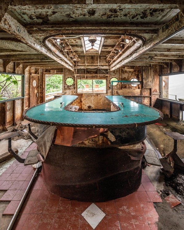Awesome Abandoned Places (20 pics)