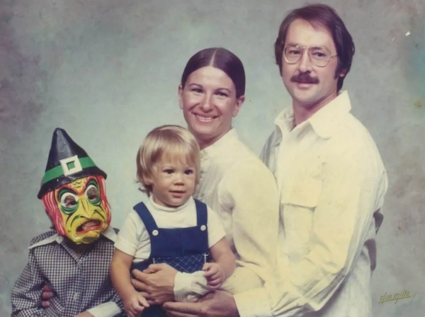 Funny And Awkward Family Photos (40 pics)