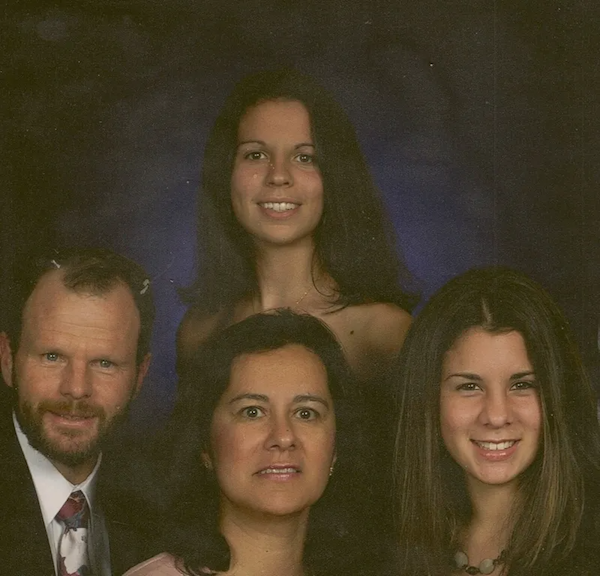 Funny And Awkward Family Photos (40 pics)