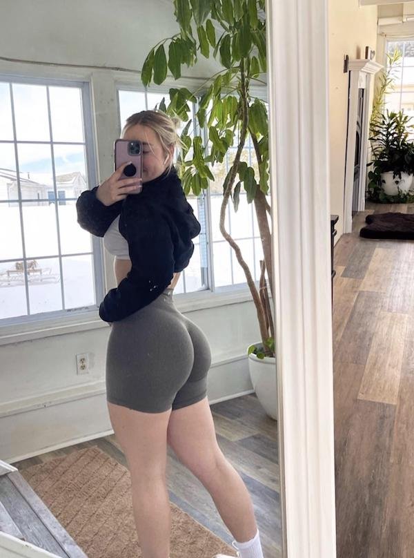 Slim Girls (32 pics)