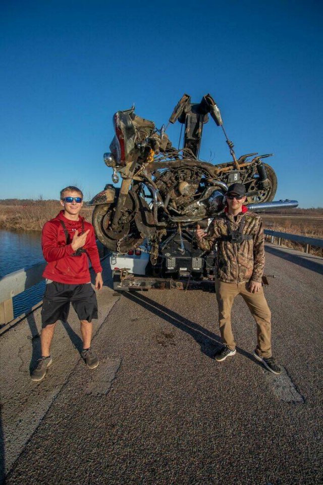 Weird Things Found While Magnet Fishing (32 pics)