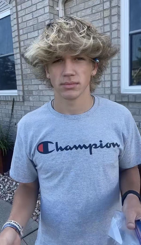 Odd Haircuts (30 pics)