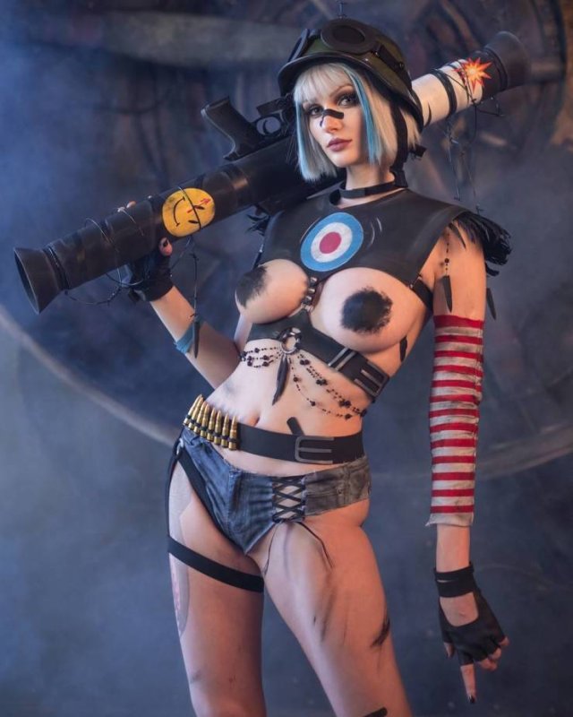 Hot Cosplay (24 pics)