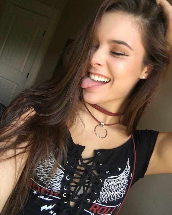 Cute Girls (32 pics)