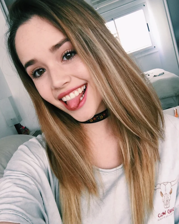 Cute Girls (32 pics)