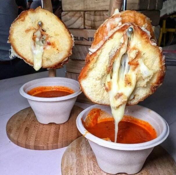 Odd Food Serving (29 pics)