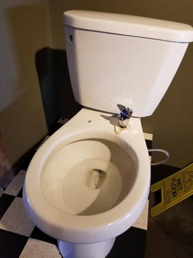 What Is Going On Here? (46 pics)