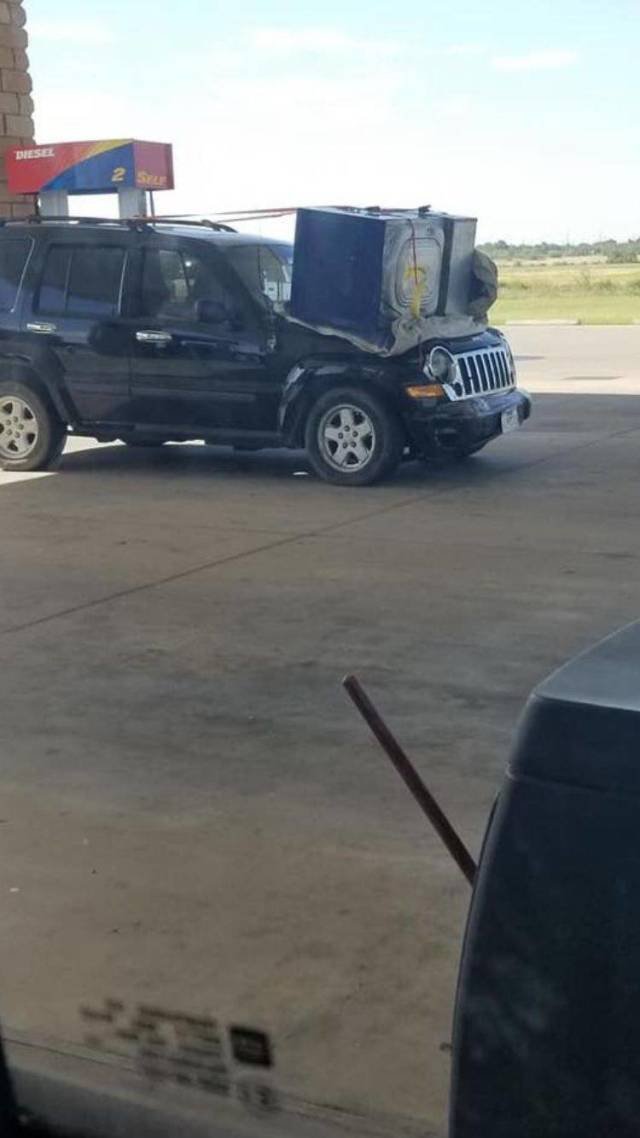 What Is Going On Here? (46 pics)