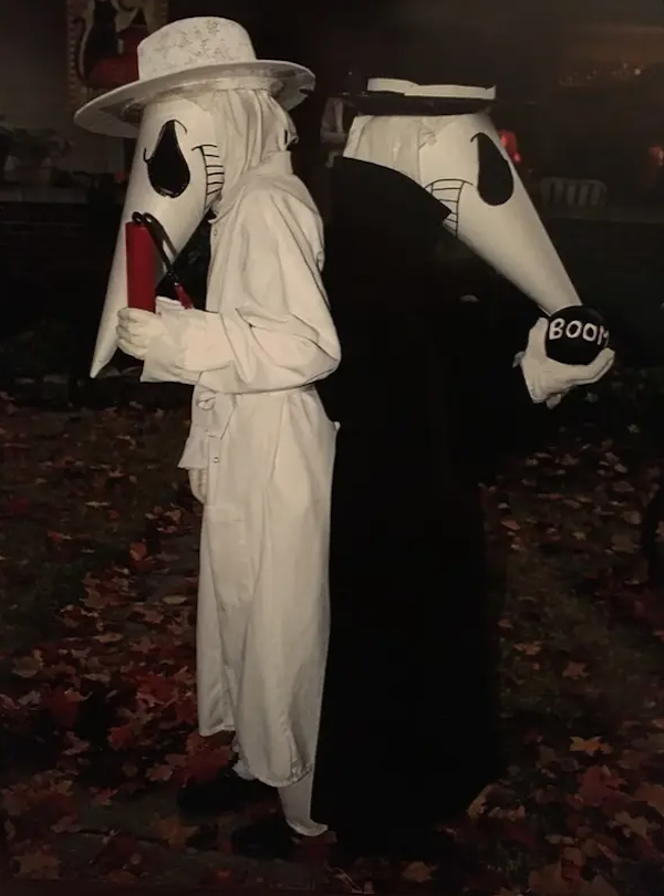 Couple Halloween Costumes (32 pics)