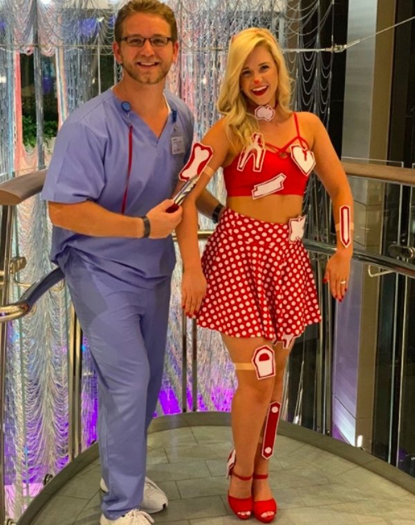 Couple Halloween Costumes (32 pics)