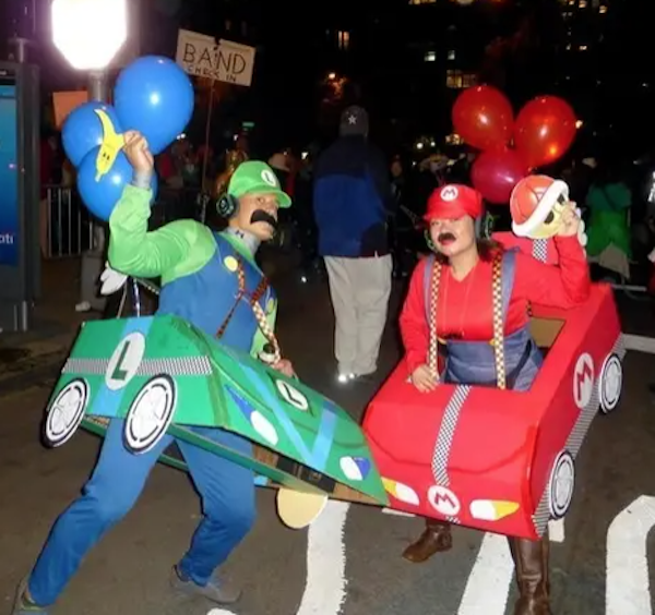 Couple Halloween Costumes (32 pics)
