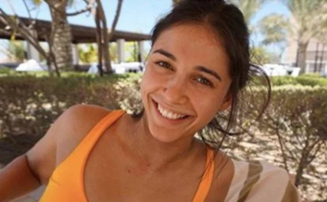Celebrities Without Makeup (21 pics)