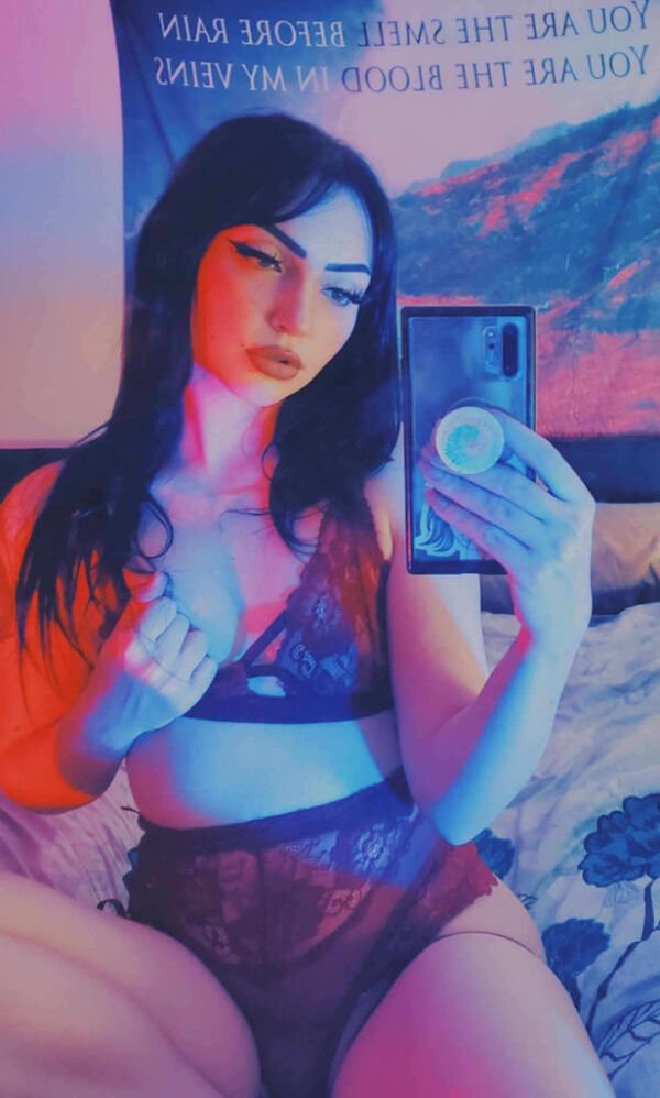 Selfie Girls (36 pics)