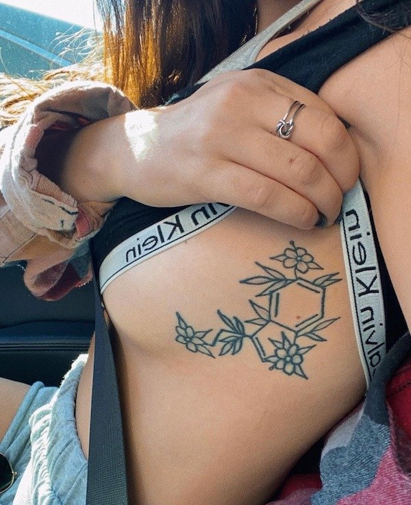 Tattooed Girls (38 pics)