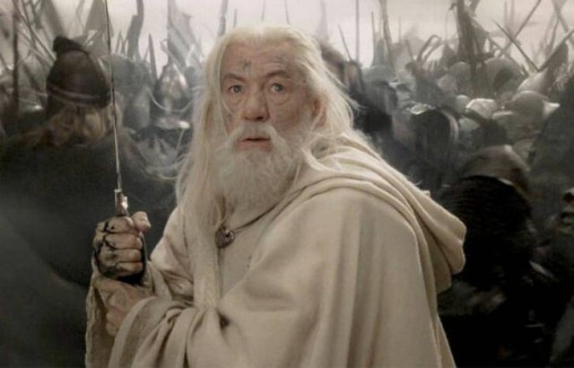 Actors Who Are Perfect For Their Roles (20 pics)