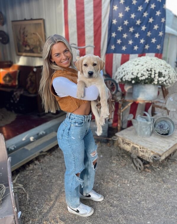 Girls With Puppies (37 pics)