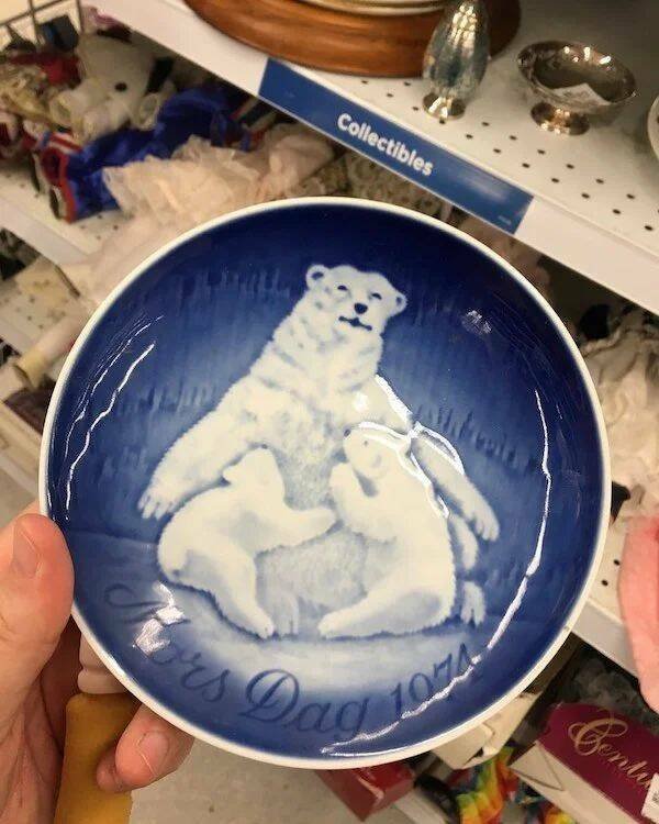 Odd Finds In Thrift Shops (39 pics)