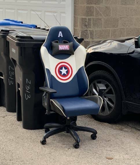Cool Finds In The Garbage (15 pics)