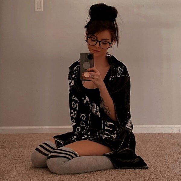 Girls In Pajamas (35 pics)