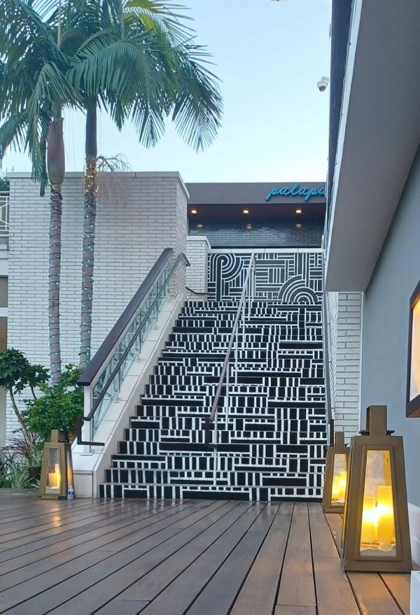 Scary Stairs (30 pics)