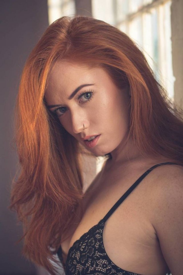 Redhead Girls (53 pics)
