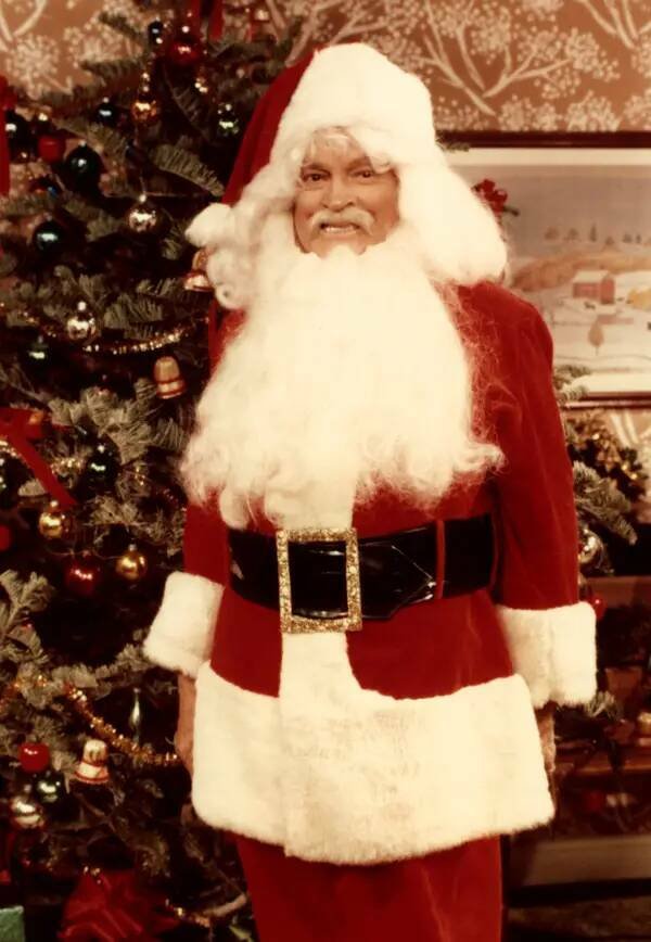 A Little Bit Of Christmas Nostalgia (26 pics)
