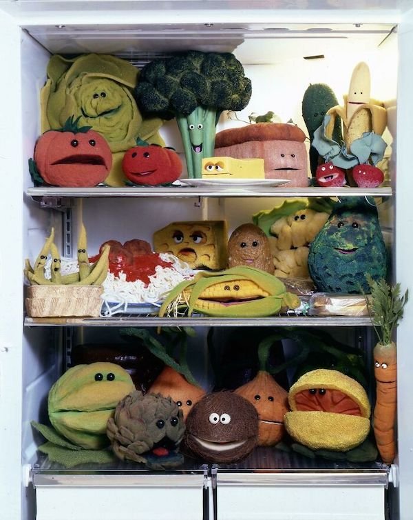 Weird Finds In Fridges (35 pics)