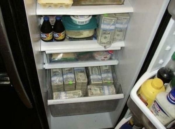 Weird Finds In Fridges (35 pics)