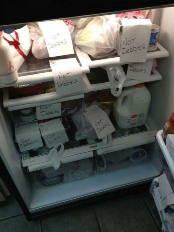 Weird Finds In Fridges (35 pics)