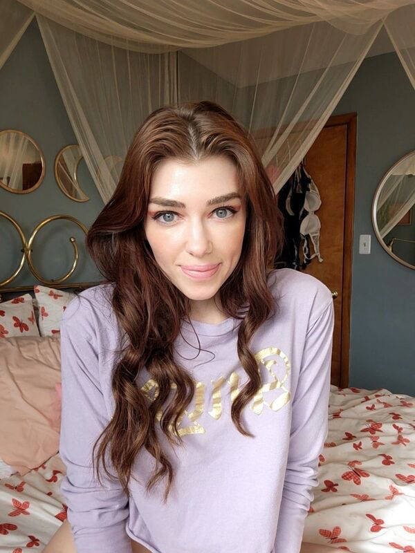 Hot Brunettes (36 pics)