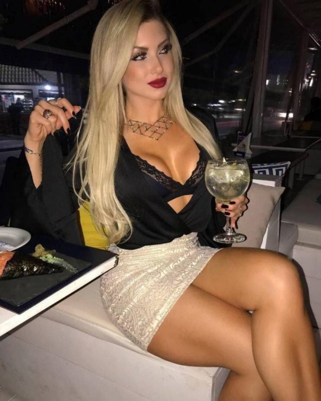 Hot Girls (60 pics)