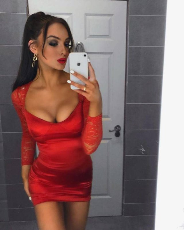 Hot Girls (60 pics)