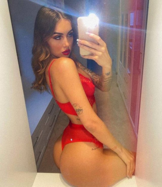 Hot Girls (60 pics)