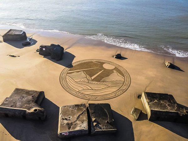 Amazing Drawings On The Beach (31 pics)