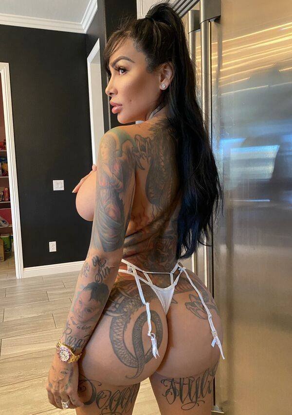 Side View (48 pics)