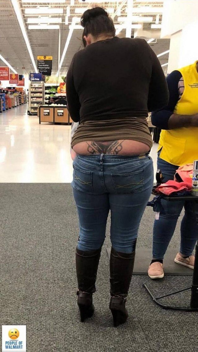 Strange ''Walmart'' Visitors (34 pics)