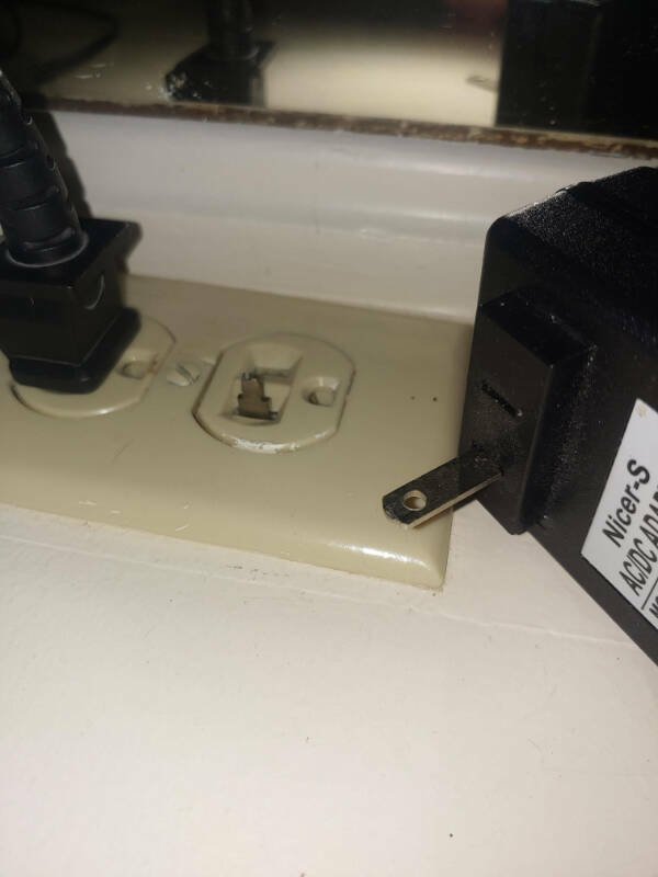 Bad Days Happen (41 pics)
