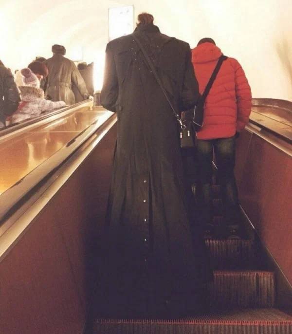 Strange People In The Subway (34 pics)