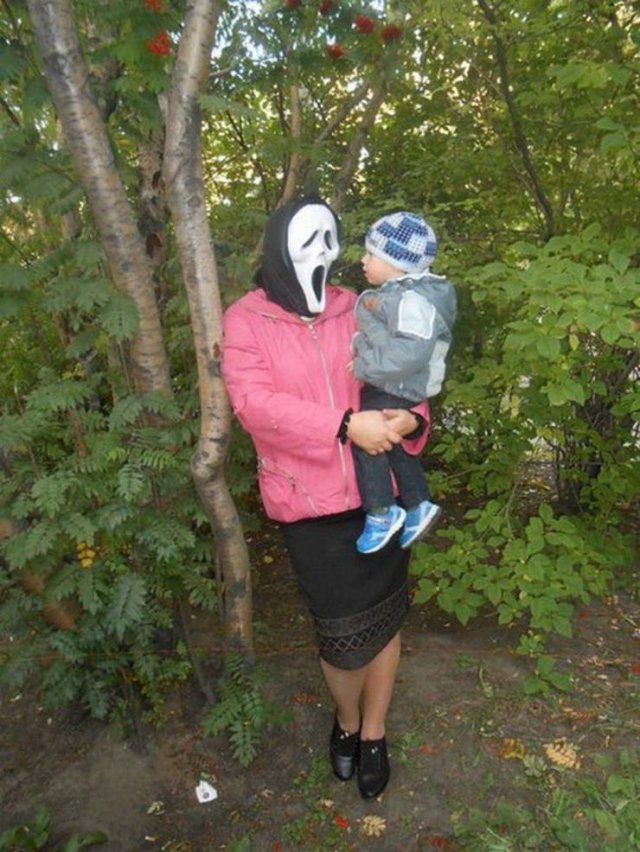 What Is Going On Here? (50 pics)