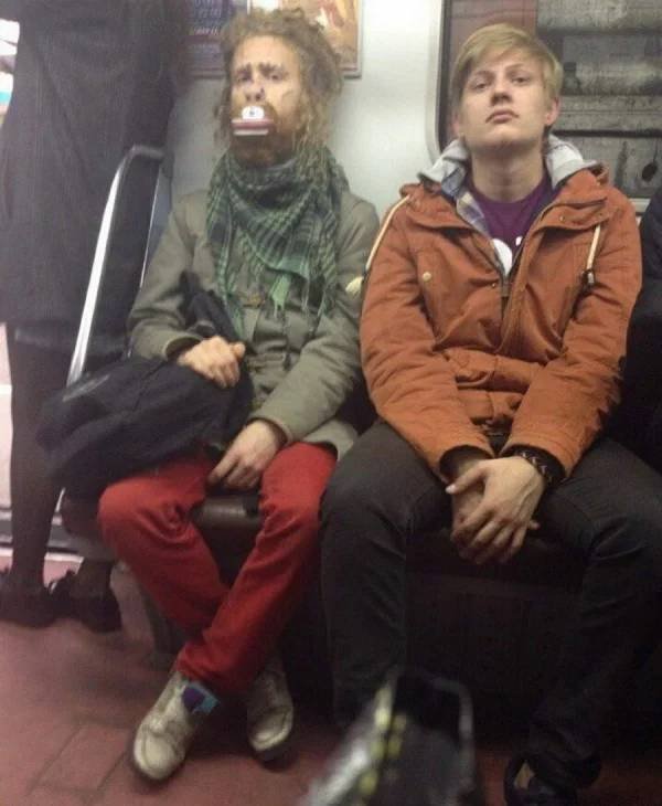 Strange People In The Subway (34 pics)