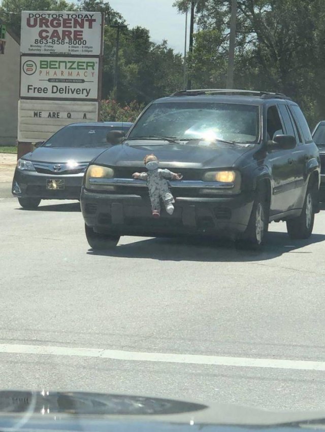 What Is Going On Here? (50 pics)