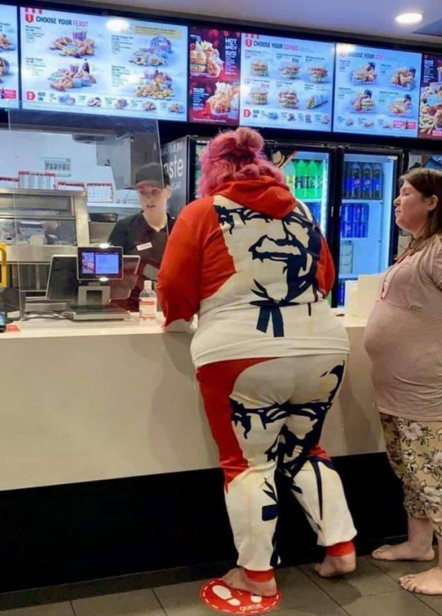 What Is Going On Here? (50 pics)