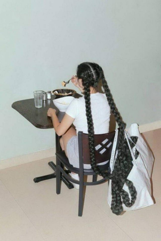 What Is Going On Here? (50 pics)