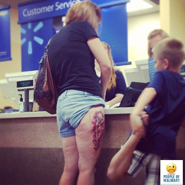 Strange People In ''Walmart'' (55 pics)