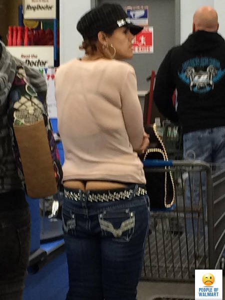 Strange People In ''Walmart'' (55 pics)