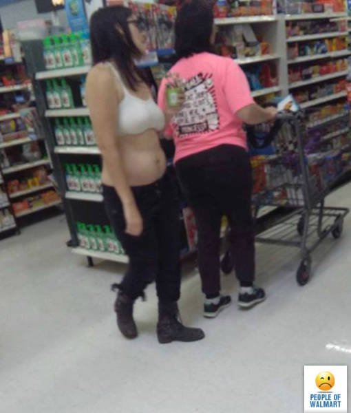 Strange People In ''Walmart'' (55 pics)